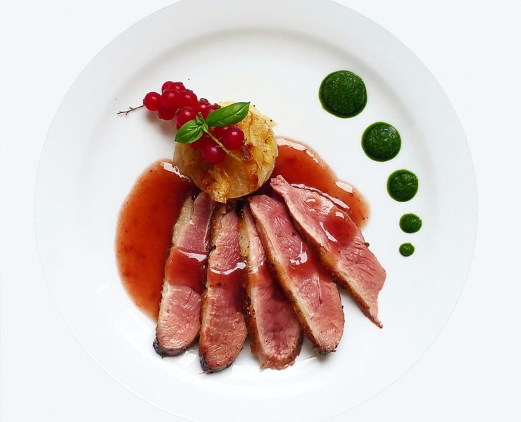 Seared-duck-breast-with-raspberry-sauce